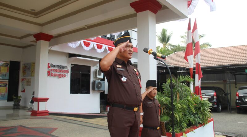 Tingkatkan Kedisiplinan, Kejaksaan Negeri HSS Gelar Apel Pagi Senin